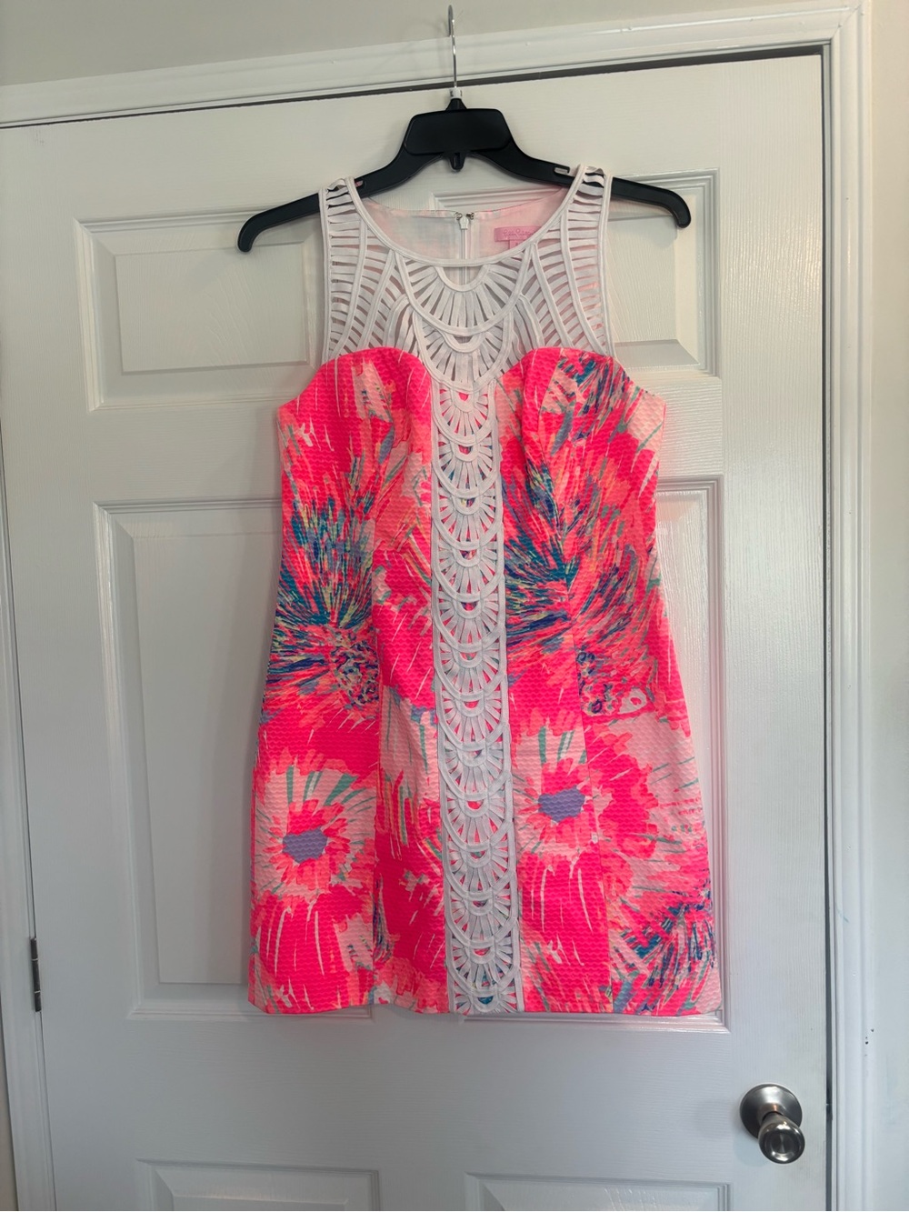 Lilly Pulitzer Pink Floral Sleeveless Lace-Front Shift Dress size 8 Beautiful!!